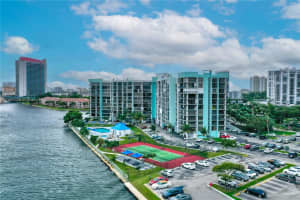 200 Leslie Dr APT 310, Hallandale Beach, FL 33009, Sold 08/15/24