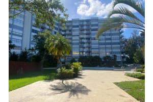 1300 NE Miami Gardens Dr #602e, Miami, FL 33179, Sold 02/13/24