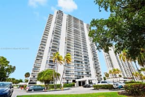 ELDORADO TOWERS, 3625 N Country Club Dr APT 1809, Aventura, FL 33180, Sold 02/27/24