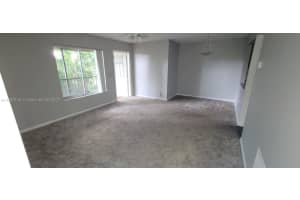 446 Pine Glen Ln b 2, Greenacres, FL 33463, Sold 04/09/24