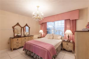 3810 SW 108th Ave APT 2, Miami, FL 33165, Sold 02/29/24