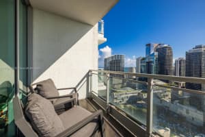 92 SW 3rd St APT 4005, Miami, FL 33130, Sold 02/21/24