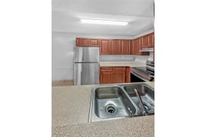 351 Palm Way APT 106, Pembroke Pines, FL 33025, Sold 02/28/24