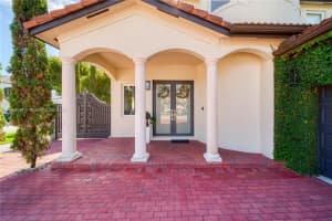 15012 SW 11th St, Miami, FL 33194, Sold 03/14/24