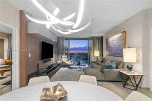 88 SW 7th St Apt 2904, Miami, FL 33130, Sold 05/06/24