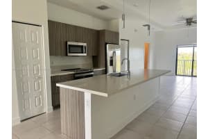 8015 NW 104th Ave Apartment 31, Doral, FL 33178, Sold 12/27/23