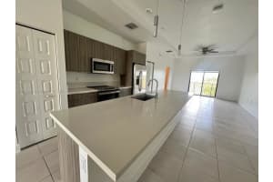 8015 NW 104th Ave Apartment 31, Doral, FL 33178, Sold 12/27/23