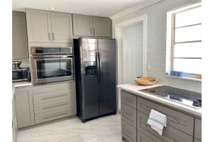 609 NE 14th Ave APT 507, Hallandale Beach, FL 33009, Sold 02/09/24