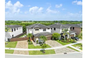 15561 NW 88th Ave, Miami Lakes, FL 33018, Sold 01/29/24