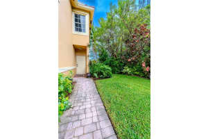 4159 Crystal Lake Dr, Pompano Beach, FL 33064, Sold 01/26/24