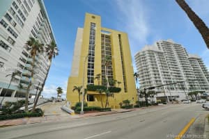 5880 Collins Ave PH 4, Miami Beach, FL 33140, Sold 05/10/24