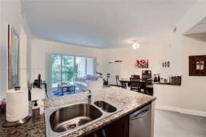 19900 E Country Club Dr APT 414, Aventura, FL 33180, Sold 04/19/24
