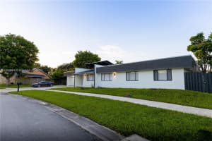 8804 Paradise Dr, Tamarac, FL 33321, Sold 02/05/24