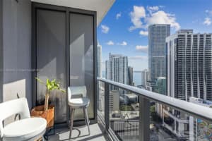 45 SW 9th St Apt 3104, Miami, FL 33130, Sold 01/30/24