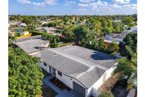 7760 NW 179th St, Hialeah, FL 33015, Sold 03/27/24