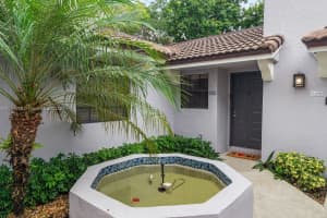 11703 NW 11th St, Pembroke Pines, FL 33026, Sold 01/22/24