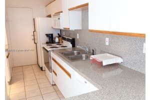 100 Lincoln Rd #1019, Miami Beach, FL 33139, Sold 10/25/24