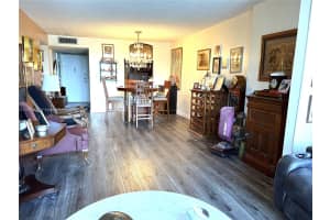 1000 Parkview Dr APT 305, Hallandale Beach, FL 33009, Sold 01/17/24