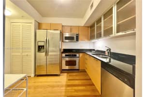 31 SE 5th St APT 1708, Miami, FL 33131, Sold 01/05/24