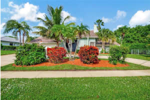 3138 Lakeview Dr, Delray Beach, FL 33445, Sold 03/08/24
