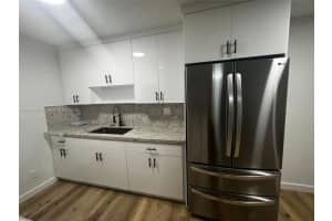 809 NE 199th St Apt 106-7, Miami, FL 33179, Sold 02/01/24