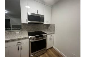 809 NE 199th St Apt 106-7, Miami, FL 33179, Sold 02/01/24