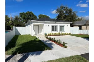 719 SW 7th St, Dania Beach, FL 33004, Sold 02/28/24