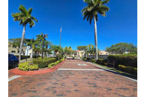 10229 NW 9th St Cir # 110-2, Miami, FL 33172, Sold 10/04/24