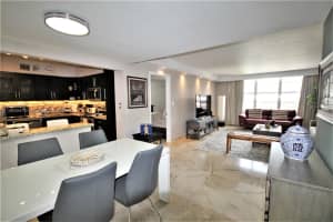 5161 Collins Ave APT 1610, Miami Beach, FL 33140, - MLS#A11493047