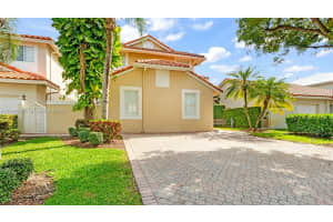 5497 NW 105th Ct, Doral, FL 33178, Sold 04/10/24
