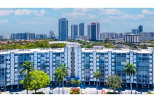 200 Diplomat Pkwy APT 821, Hallandale Beach, FL 33009, Sold 08/31/24