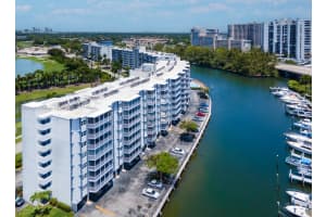 200 Diplomat Pkwy APT 821, Hallandale Beach, FL 33009, Sold 08/31/24