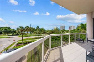 20185 E Country Club Dr APT 205, Aventura, FL 33180, Sold 02/29/24