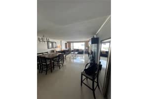 5225 Collins Ave APT 1518, Miami Beach, FL 33140, Sold 06/15/24