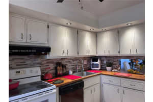 3051 NW 46th Ave APT 310, Lauderdale Lakes, FL 33313, Sold 01/31/24