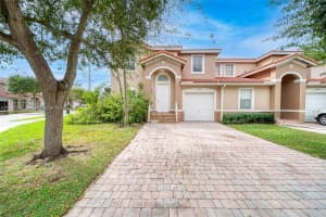 27550 SW 137th Ct, Homestead, FL 33032, Sold 04/04/24