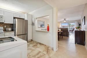 9511 N Hollybrook Lake Dr APT 301, Pembroke Pines, FL 33025, Sold 03/29/24