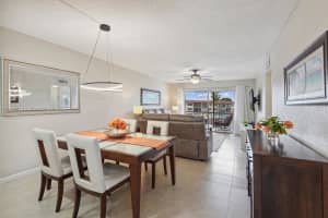 9511 N Hollybrook Lake Dr APT 301, Pembroke Pines, FL 33025, Sold 03/29/24