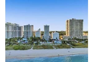 2457 Collins Ave APT 508, Miami Beach, FL 33140, Sold 12/20/23
