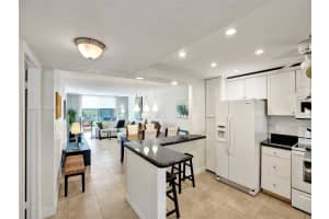 9410 N Hollybrook Lake Dr APT 104, Pembroke Pines, FL 33025, Sold 03/18/24