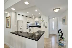 9410 N Hollybrook Lake Dr APT 104, Pembroke Pines, FL 33025, Sold 03/18/24