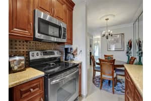 16801 NE 13th Ave APT 205, Miami, FL 33162, Sold 04/05/24