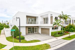 10123 NW 76th Terrace, Doral, FL 33178, Sold 01/12/24