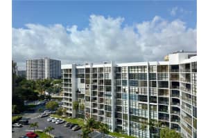 800 Parkview Dr APT 803, Hallandale Beach, FL 33009, Sold 05/13/24