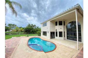 10300 Santiago St, Hollywood, FL 33026, Sold 02/08/24