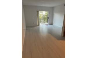 8950 NE 8th Ave APT 401, Miami, FL 33138, Sold 12/02/24