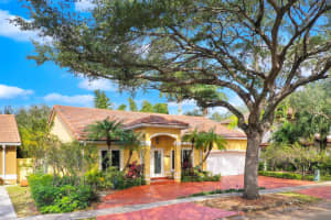 18782 NW 90th Ave, Hialeah, FL 33018, Sold 08/12/24