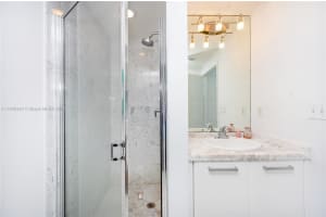 Vizcayne, 244 Biscayne Blvd APT 910, Miami, FL 33132, Sold 05/03/24