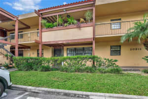 20811 San Simeon Way Apt 202-2, Miami, FL 33179, Sold 05/03/24