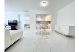 18041 Biscayne Boulv 502, Aventura